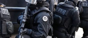 Les policiers du RAID